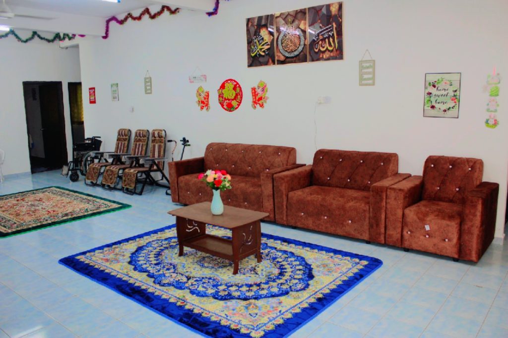 MAPLE CARE CENTER. SDN. BHD. PUSAT JAGAAN WARGA EMAS KULIM KEDAH